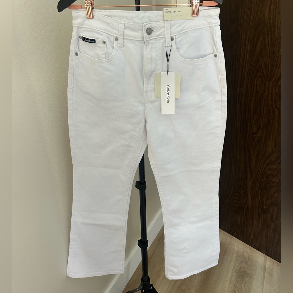 Calvin Klein Jeans Women's High Rise Flare Crop in White